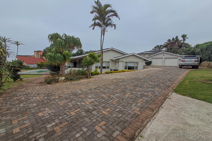 4 Bedroom Property for Sale in St Michaels On Sea KwaZulu-Natal