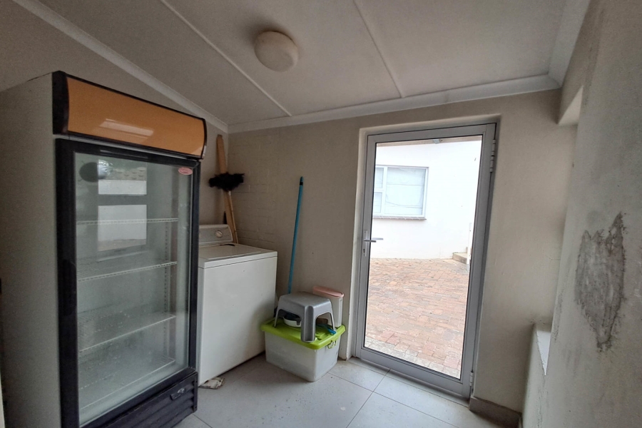 4 Bedroom Property for Sale in St Michaels On Sea KwaZulu-Natal