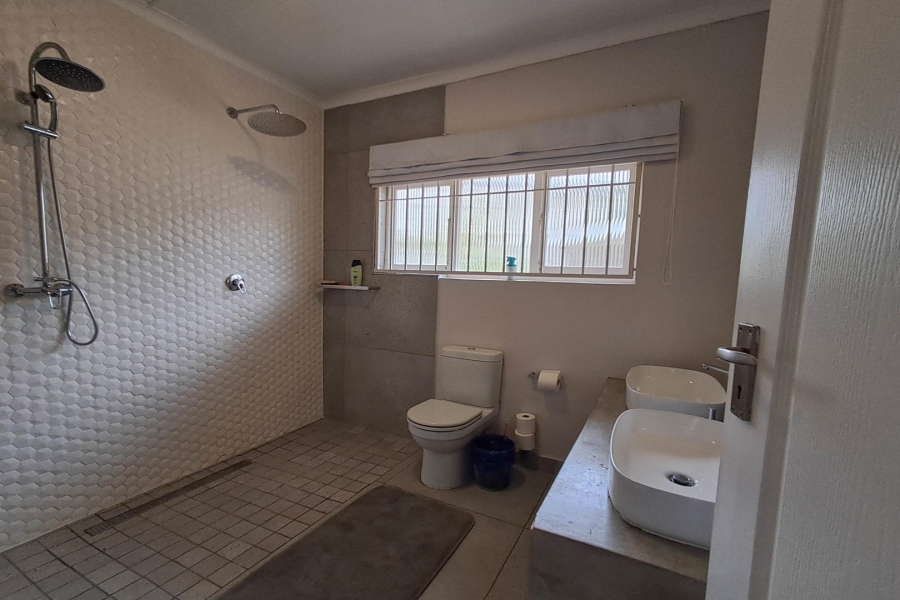 4 Bedroom Property for Sale in St Michaels On Sea KwaZulu-Natal