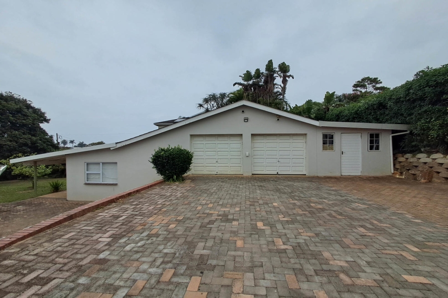 4 Bedroom Property for Sale in St Michaels On Sea KwaZulu-Natal