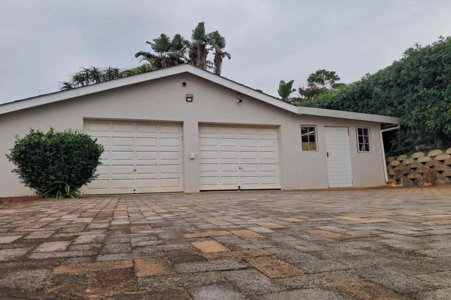 4 Bedroom Property for Sale in St Michaels On Sea KwaZulu-Natal