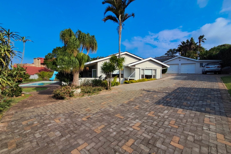 4 Bedroom Property for Sale in St Michaels On Sea KwaZulu-Natal