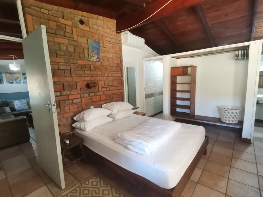 4 Bedroom Property for Sale in Oslo Beach KwaZulu-Natal