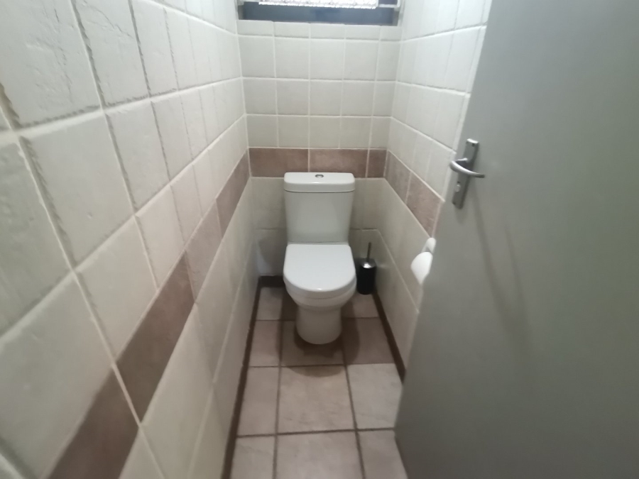 4 Bedroom Property for Sale in Oslo Beach KwaZulu-Natal