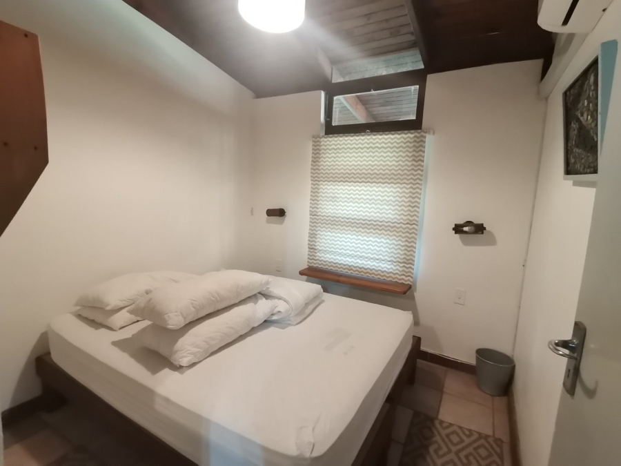4 Bedroom Property for Sale in Oslo Beach KwaZulu-Natal