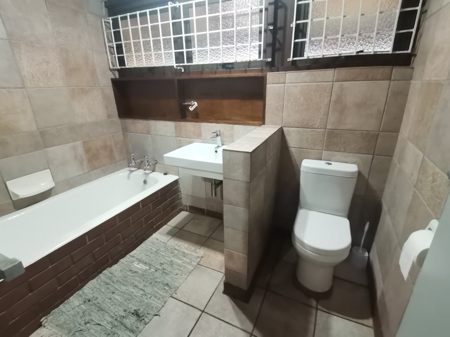 4 Bedroom Property for Sale in Oslo Beach KwaZulu-Natal