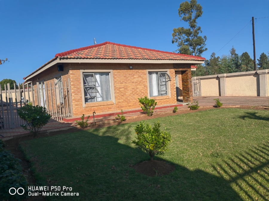 4 Bedroom Property for Sale in Sunset View KwaZulu-Natal