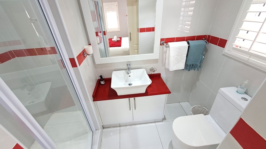 3 Bedroom Property for Sale in Port Edward KwaZulu-Natal