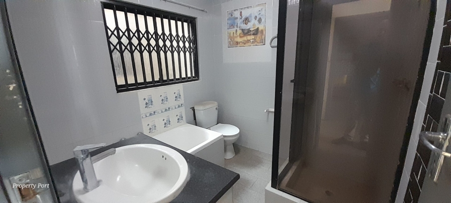 3 Bedroom Property for Sale in Uvongo KwaZulu-Natal