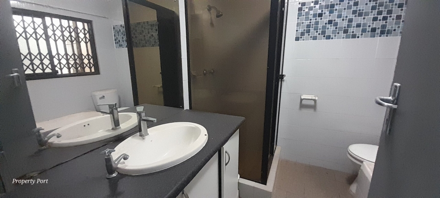 3 Bedroom Property for Sale in Uvongo KwaZulu-Natal