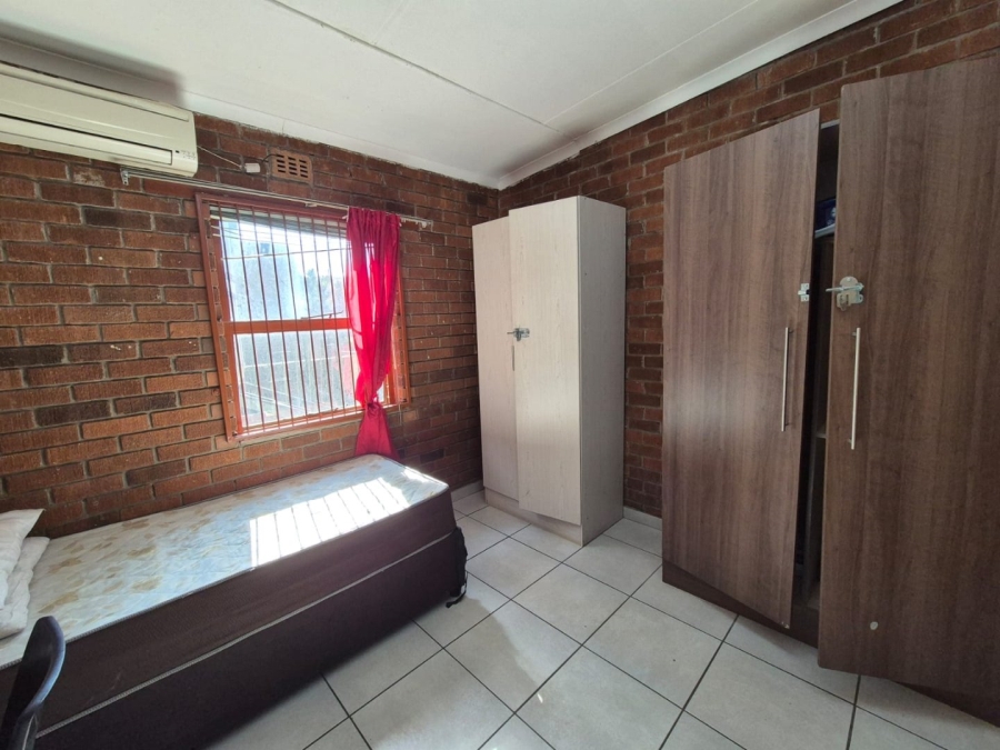  Bedroom Property for Sale in Sunnyridge KwaZulu-Natal