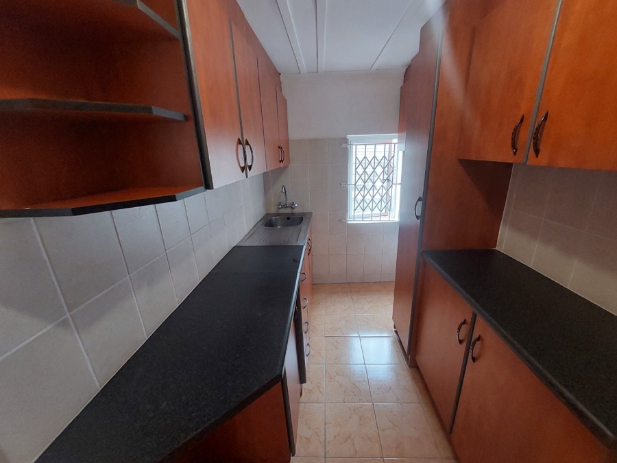 To Let 2 Bedroom Property for Rent in Silverglen KwaZulu-Natal