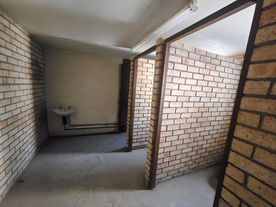 To Let commercial Property for Rent in Moola Industrial KwaZulu-Natal
