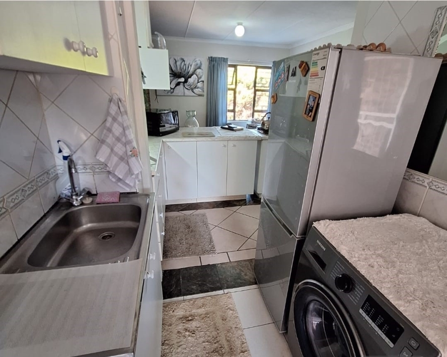 5 Bedroom Property for Sale in St Michaels On Sea KwaZulu-Natal