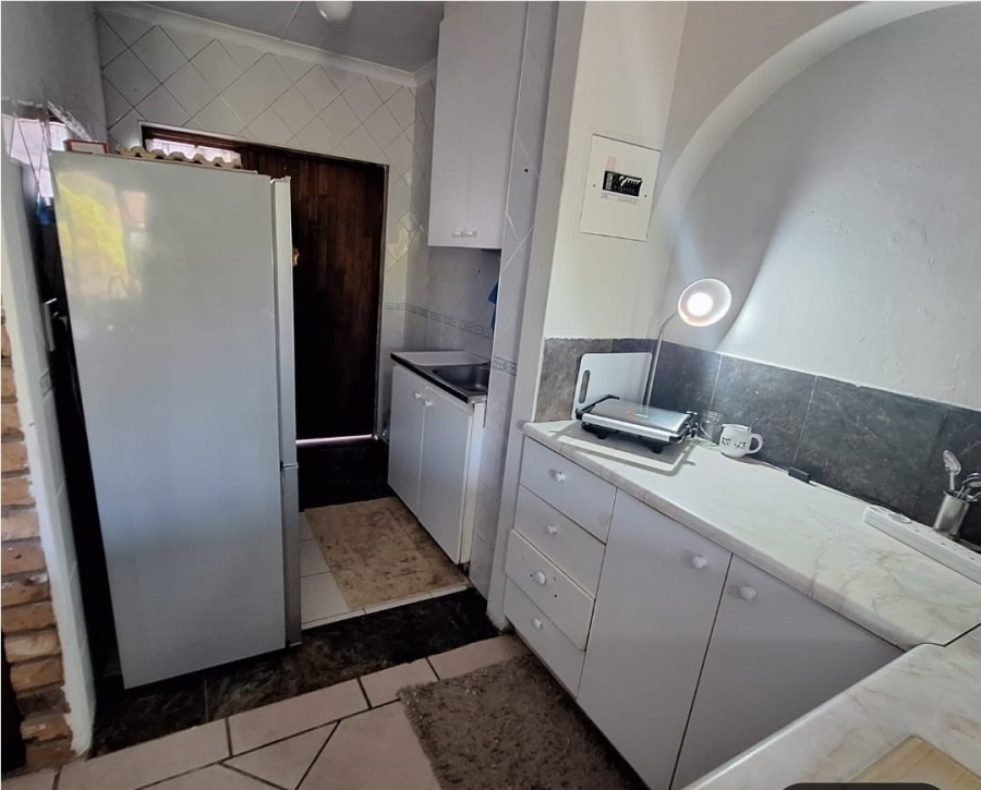 5 Bedroom Property for Sale in St Michaels On Sea KwaZulu-Natal