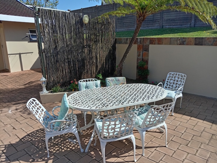 3 Bedroom Property for Sale in Uvongo KwaZulu-Natal