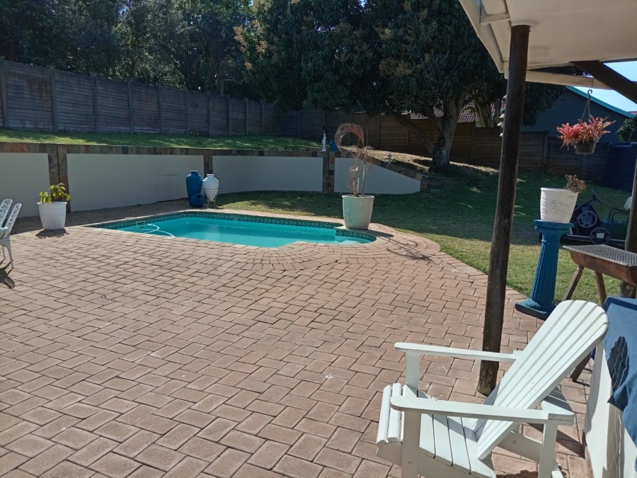 3 Bedroom Property for Sale in Uvongo KwaZulu-Natal