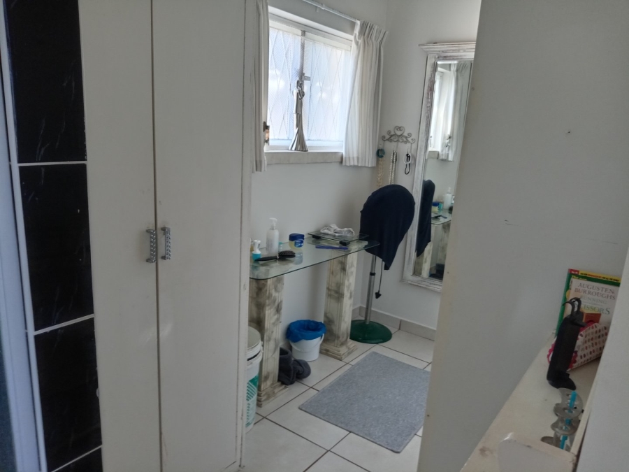 3 Bedroom Property for Sale in Uvongo KwaZulu-Natal