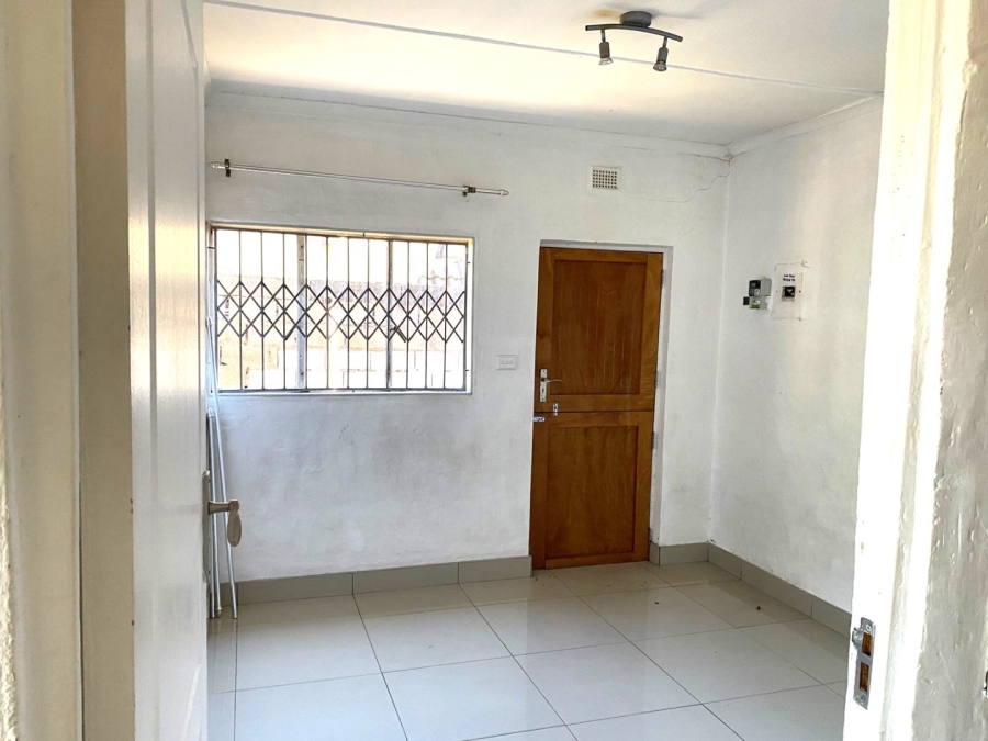 To Let 2 Bedroom Property for Rent in Raisethorpe KwaZulu-Natal