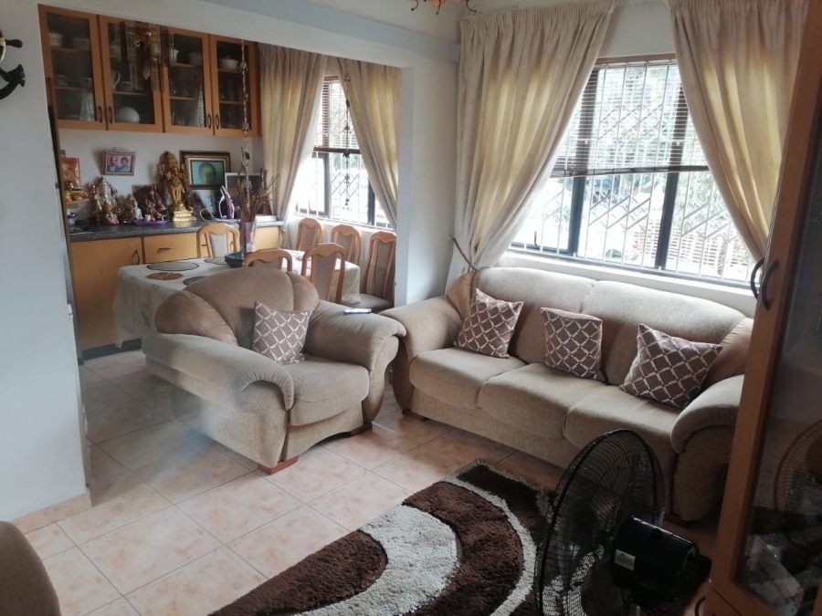  Bedroom Property for Sale in Waterways KwaZulu-Natal