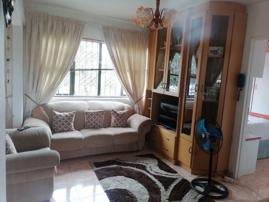  Bedroom Property for Sale in Waterways KwaZulu-Natal