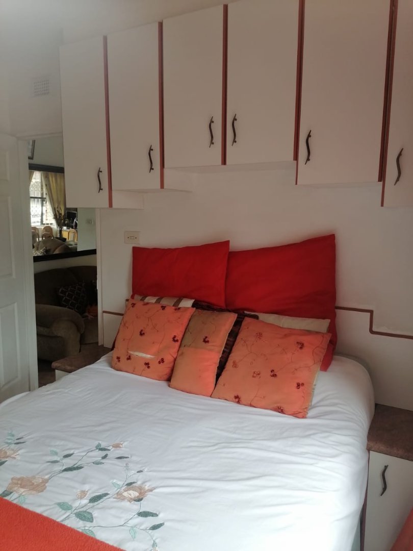  Bedroom Property for Sale in Waterways KwaZulu-Natal