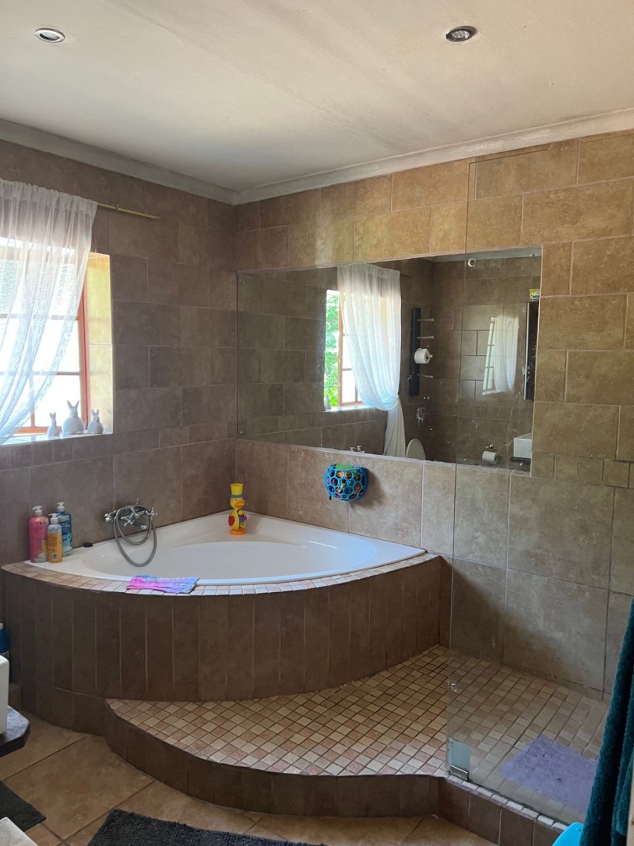 9 Bedroom Property for Sale in Glencoe KwaZulu-Natal