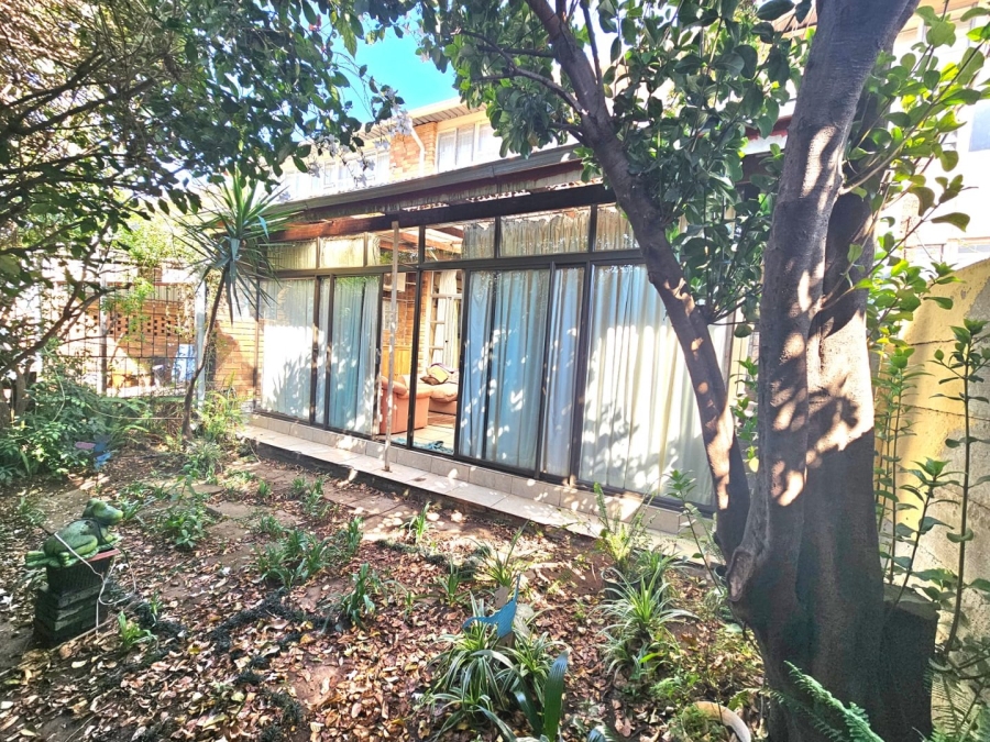 2 Bedroom Property for Sale in Huttenheights KwaZulu-Natal