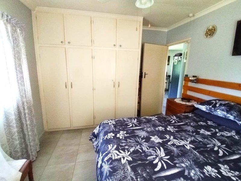 2 Bedroom Property for Sale in Hibberdene KwaZulu-Natal