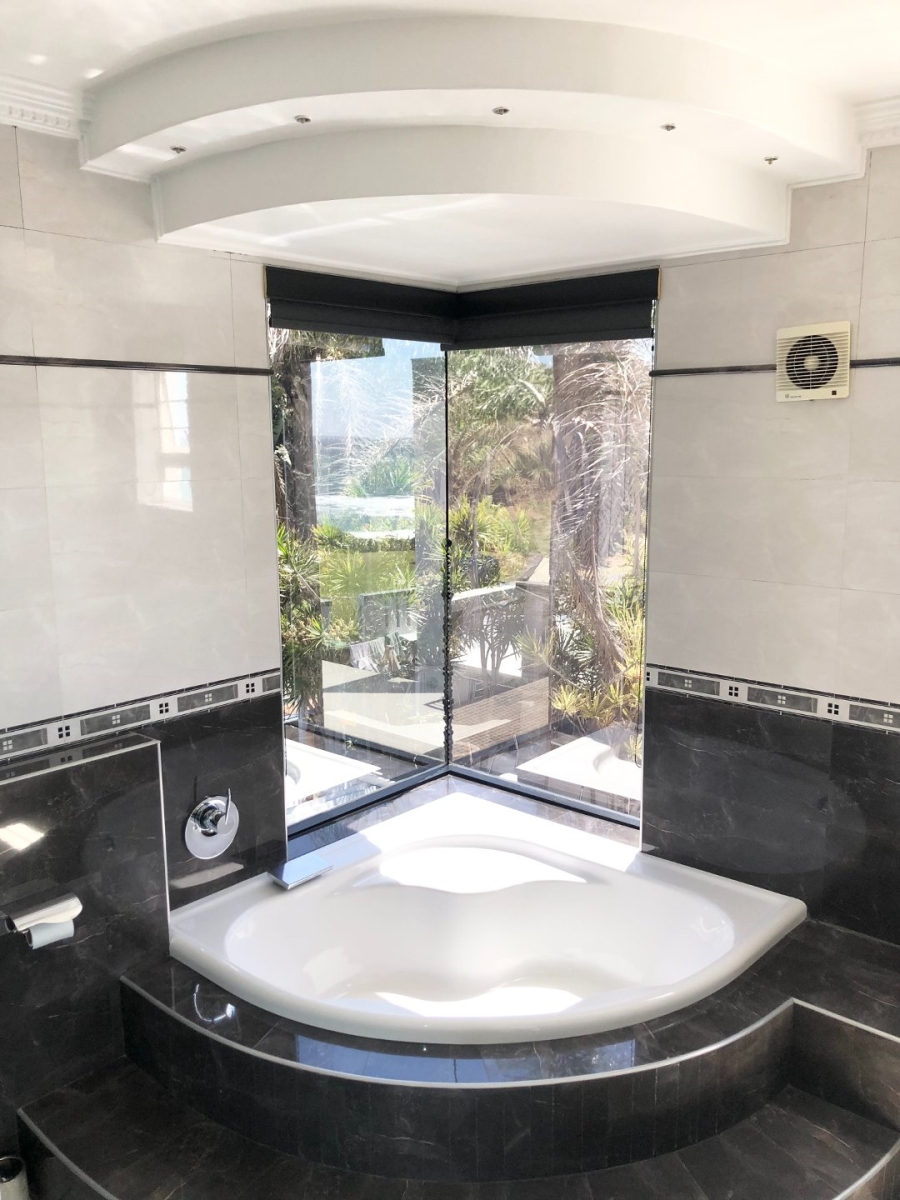 5 Bedroom Property for Sale in Oslo Beach KwaZulu-Natal