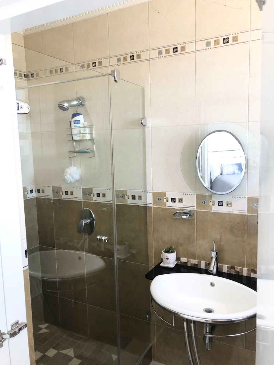 5 Bedroom Property for Sale in Oslo Beach KwaZulu-Natal