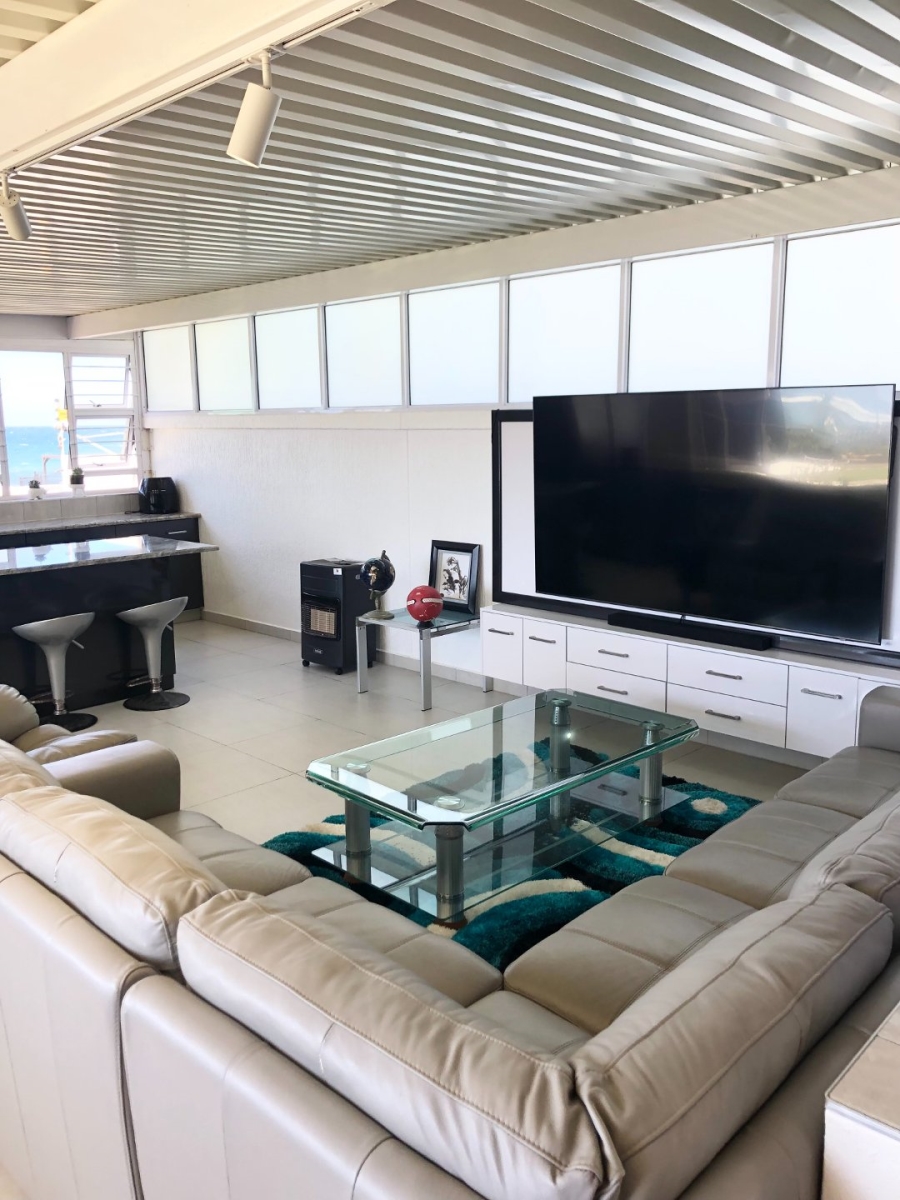 5 Bedroom Property for Sale in Oslo Beach KwaZulu-Natal
