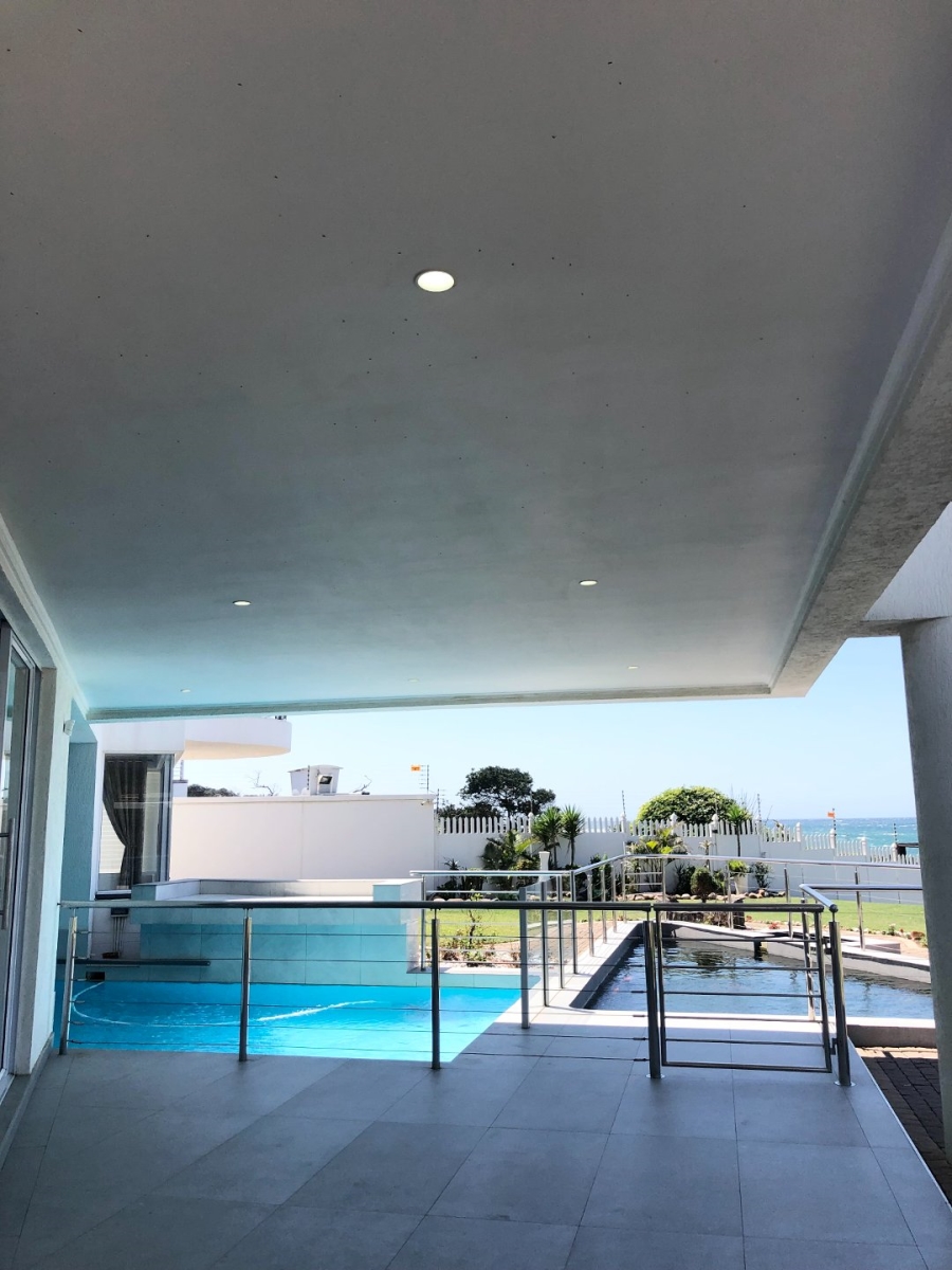 5 Bedroom Property for Sale in Oslo Beach KwaZulu-Natal