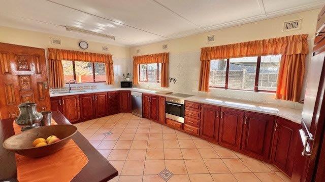 3 Bedroom Property for Sale in St Michaels On Sea KwaZulu-Natal