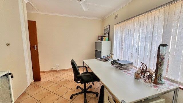 3 Bedroom Property for Sale in St Michaels On Sea KwaZulu-Natal