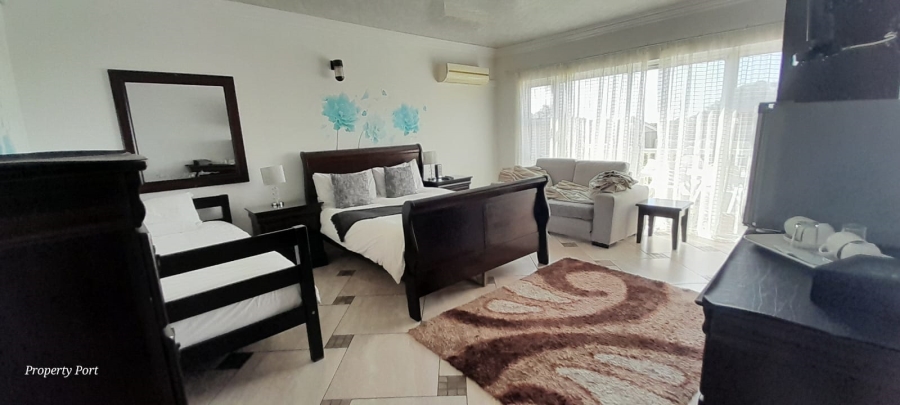14 Bedroom Property for Sale in St Michaels On Sea KwaZulu-Natal