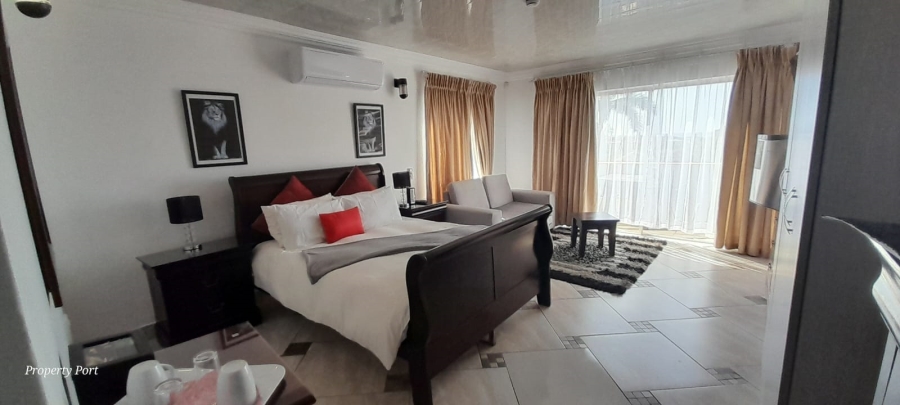 14 Bedroom Property for Sale in St Michaels On Sea KwaZulu-Natal