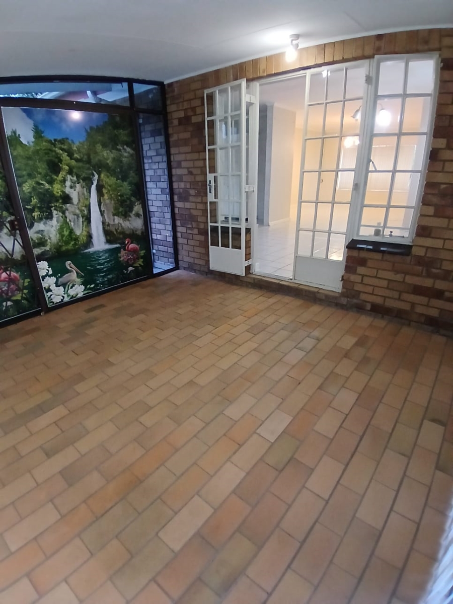 3 Bedroom Property for Sale in Aviary Hill KwaZulu-Natal