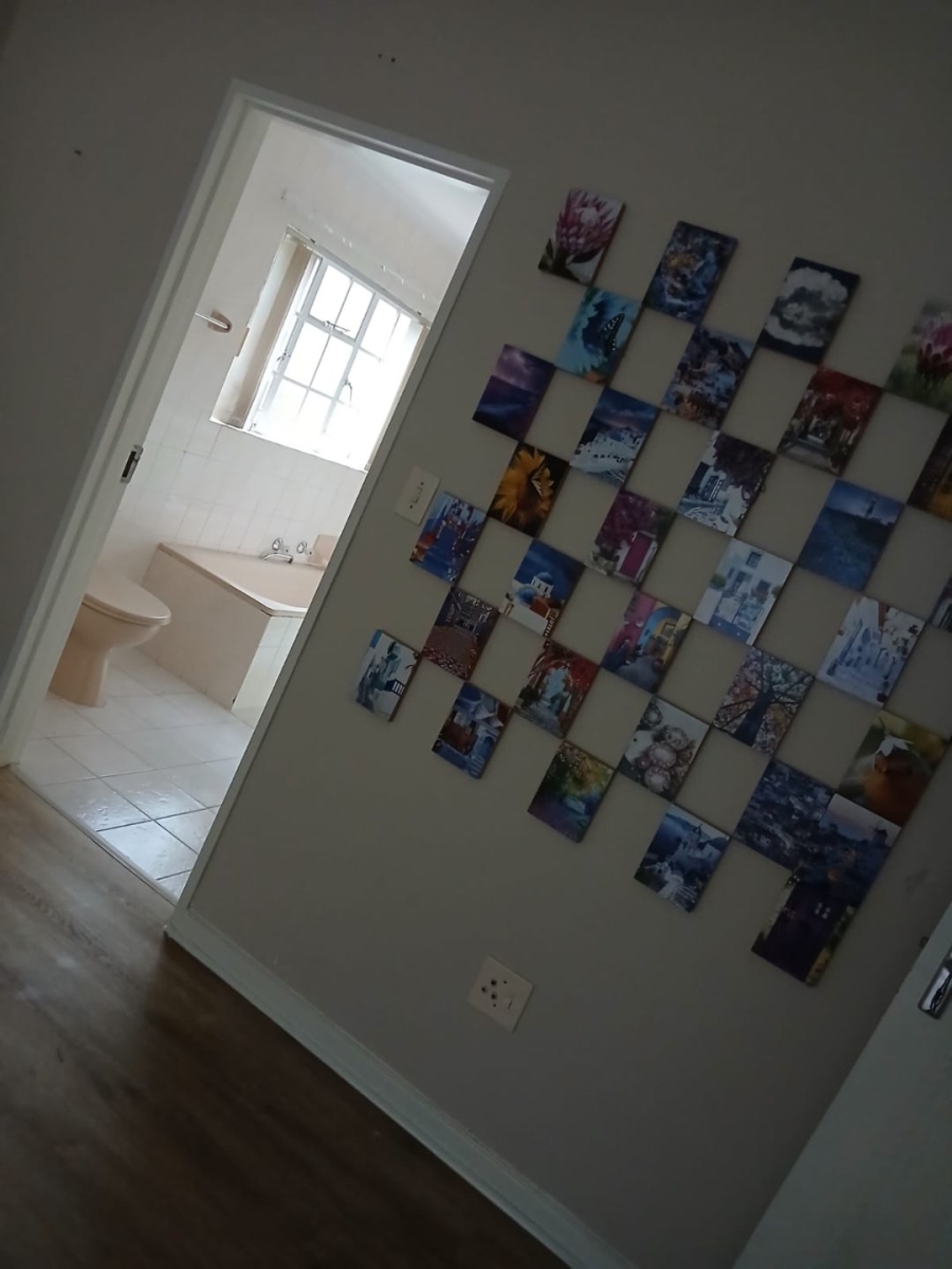 3 Bedroom Property for Sale in Aviary Hill KwaZulu-Natal