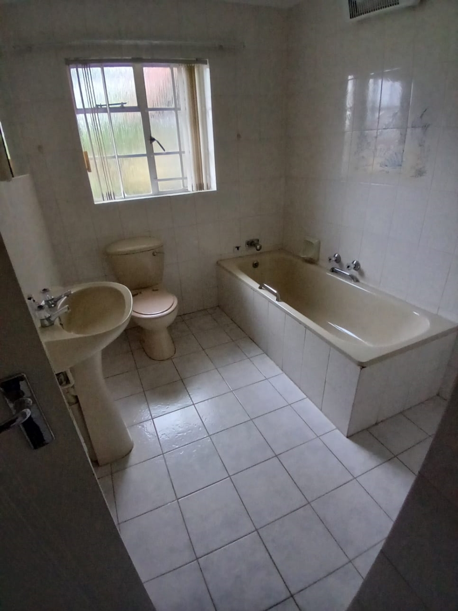 3 Bedroom Property for Sale in Aviary Hill KwaZulu-Natal