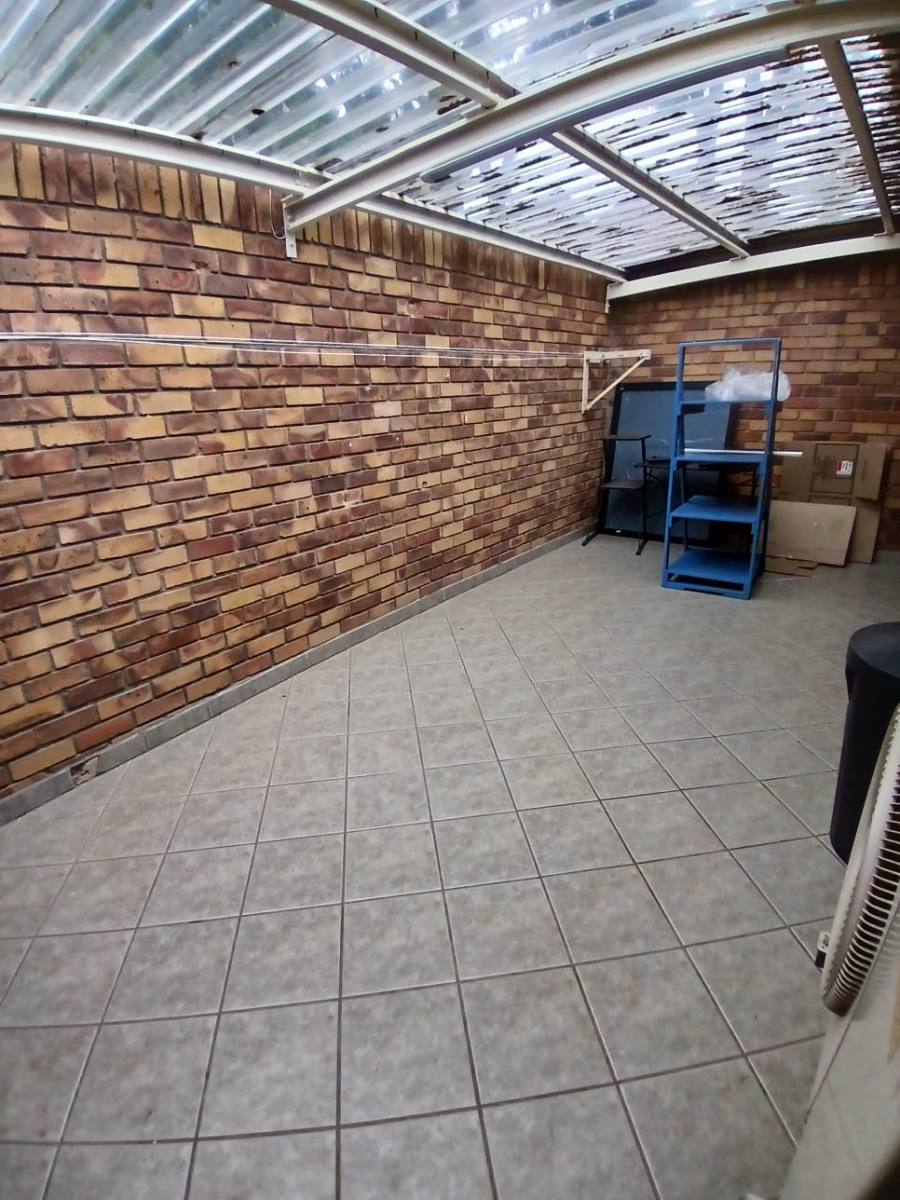 3 Bedroom Property for Sale in Aviary Hill KwaZulu-Natal