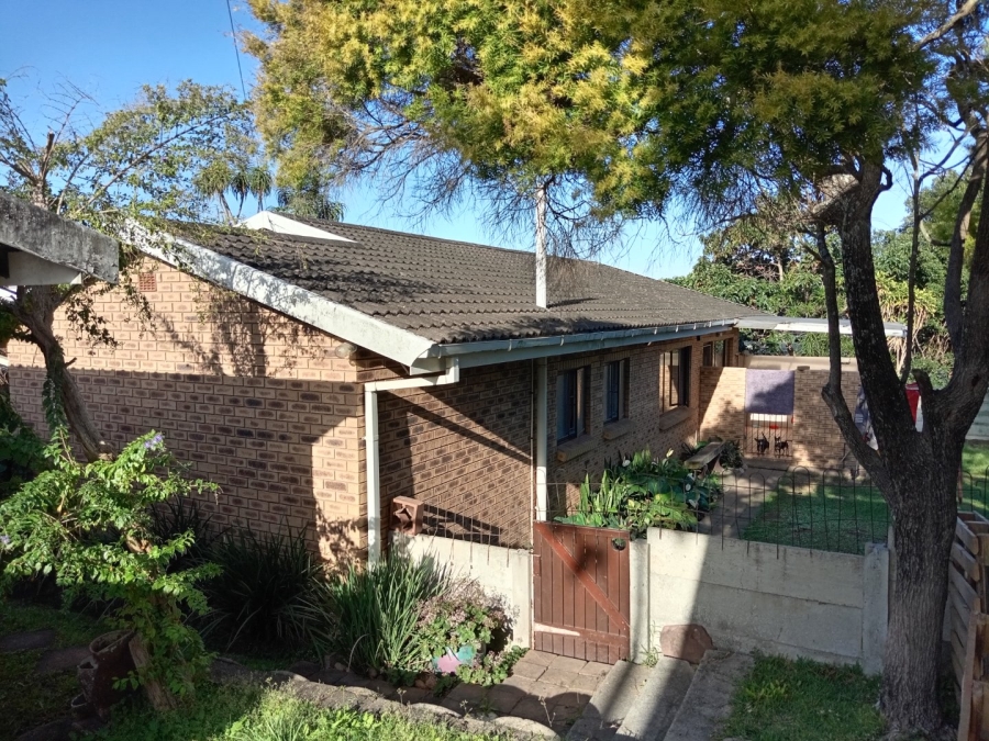 4 Bedroom Property for Sale in Manaba Beach KwaZulu-Natal