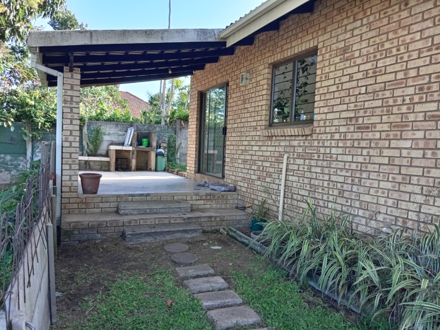 4 Bedroom Property for Sale in Manaba Beach KwaZulu-Natal