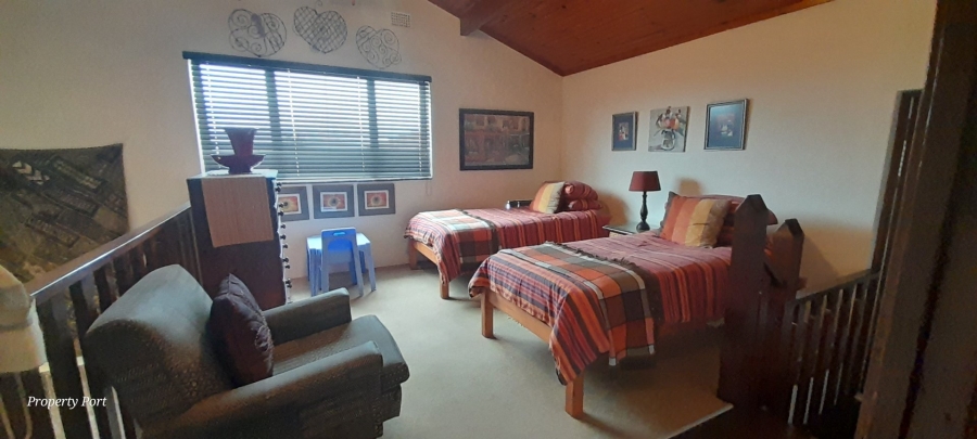 3 Bedroom Property for Sale in Uvongo KwaZulu-Natal