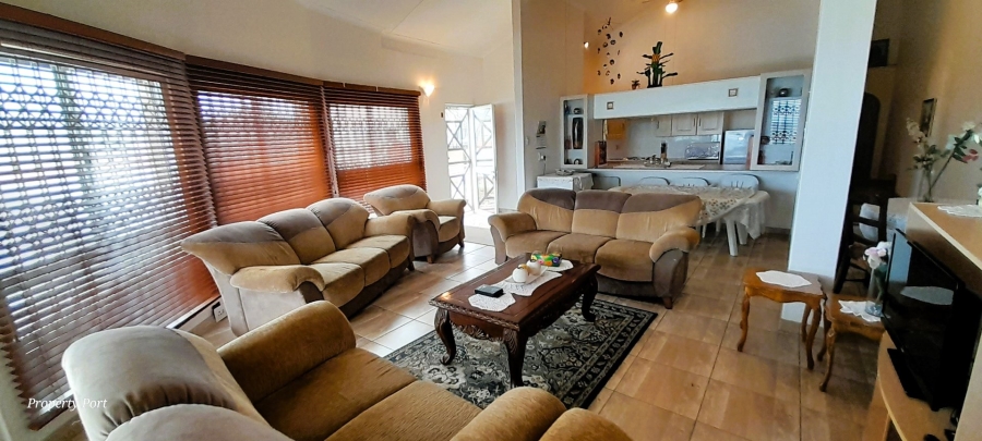 3 Bedroom Property for Sale in Uvongo KwaZulu-Natal