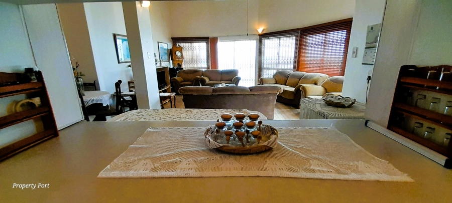 3 Bedroom Property for Sale in Uvongo KwaZulu-Natal