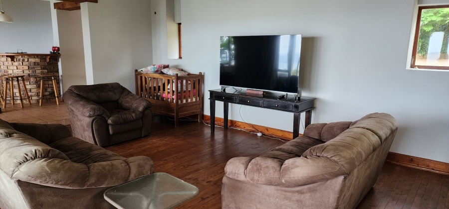 4 Bedroom Property for Sale in Umtentweni KwaZulu-Natal