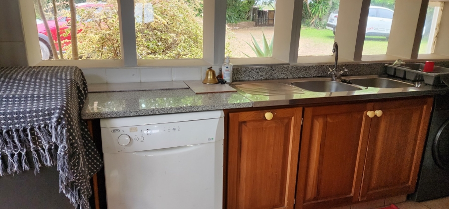 4 Bedroom Property for Sale in Umtentweni KwaZulu-Natal