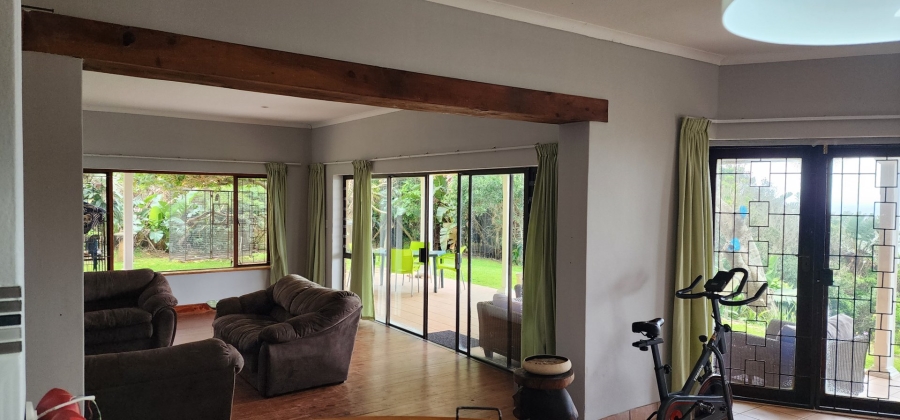 4 Bedroom Property for Sale in Umtentweni KwaZulu-Natal