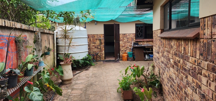 4 Bedroom Property for Sale in Umtentweni KwaZulu-Natal